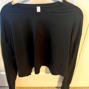Black Lululemon Long Sleeve Crop